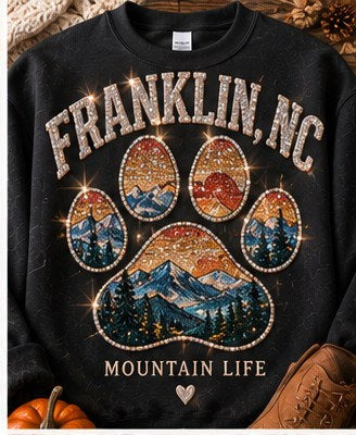 KFO SYT-Franklin — Item #2316 — Franklin NC Cozy Autumn Sweatshirt Collection - look 4